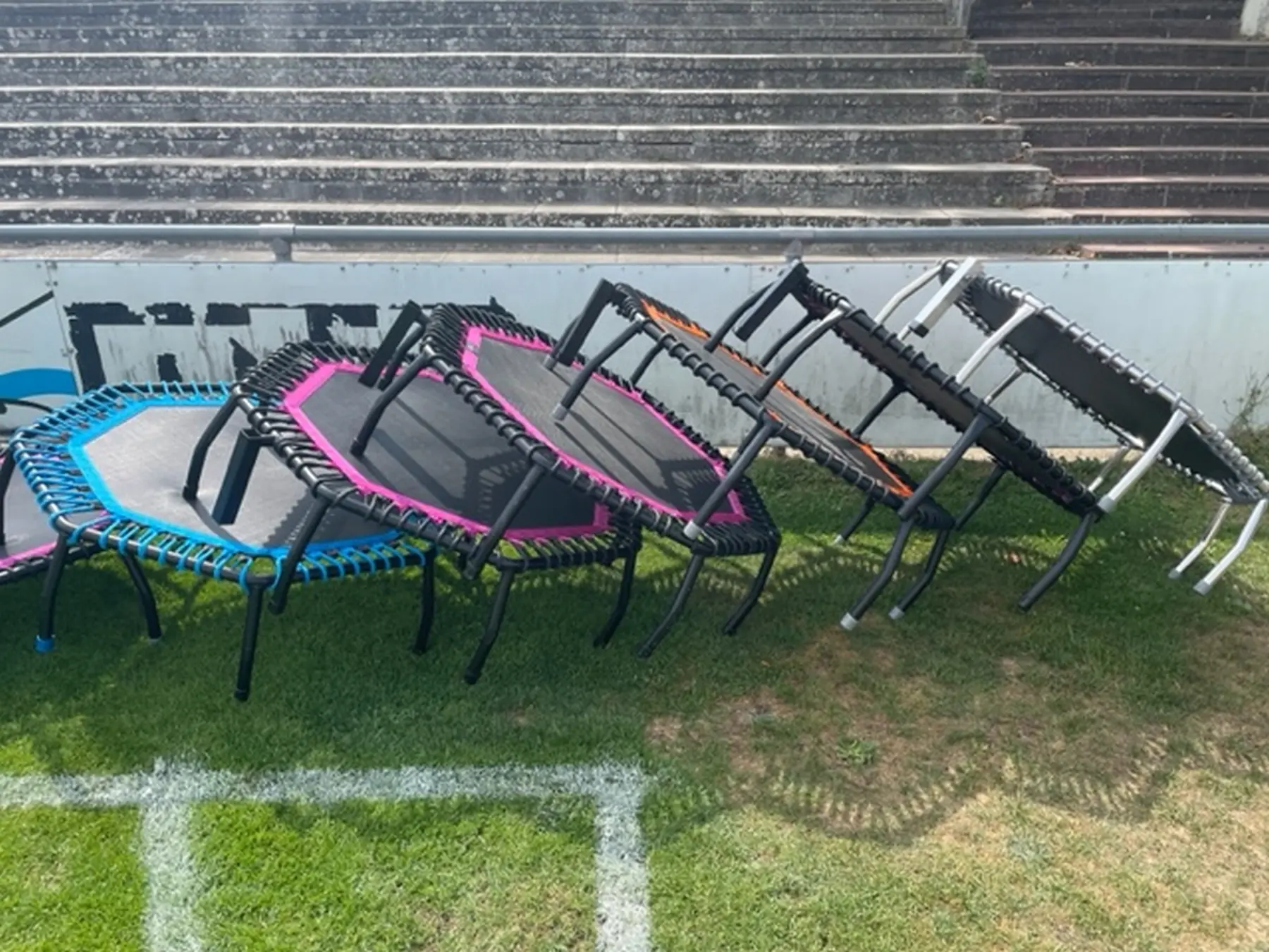 Körperakademie, Trampoline zum Trainieren